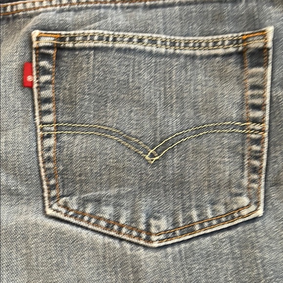 Levi's Blue Straight Jeans worn distressed - Picture 3 of 9